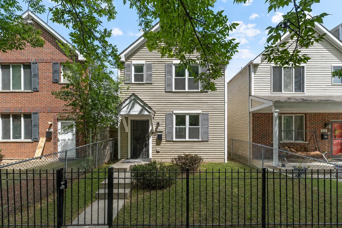 1835 S Ridgeway AVE, Chicago, IL 60623