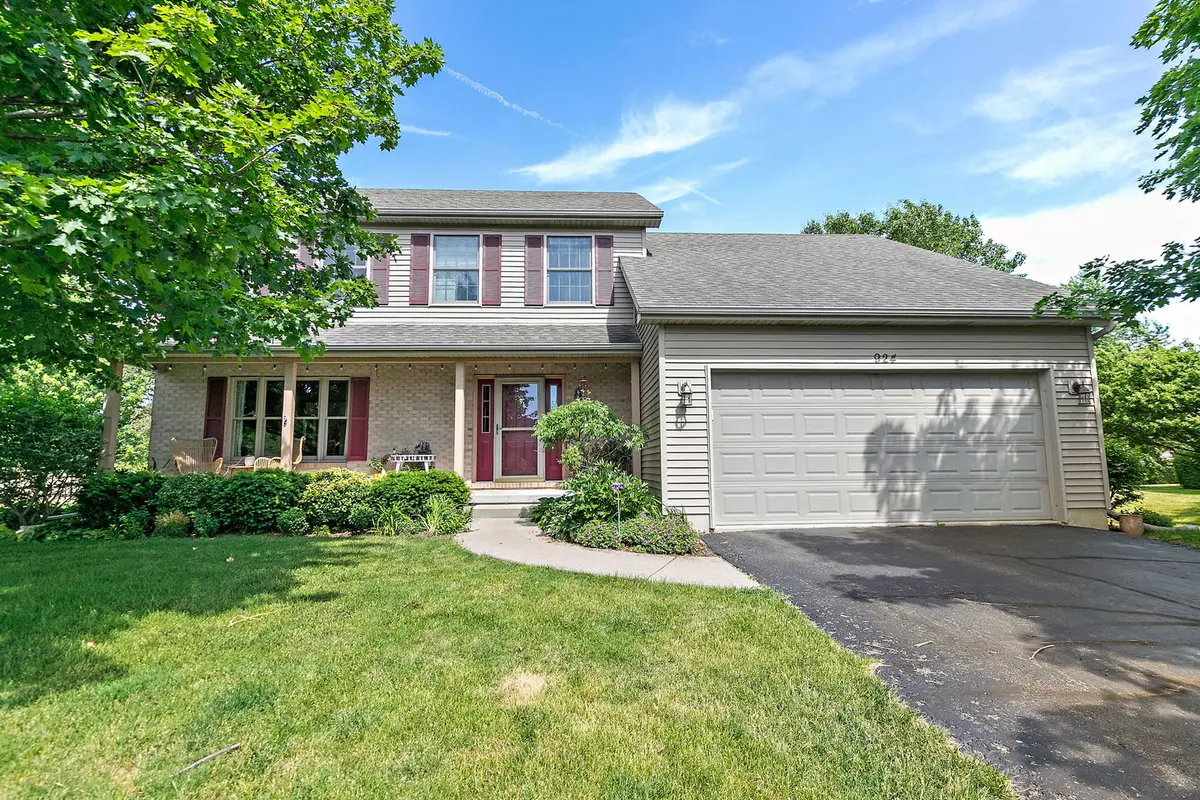 924 S Locust ST, Sycamore, IL 60178