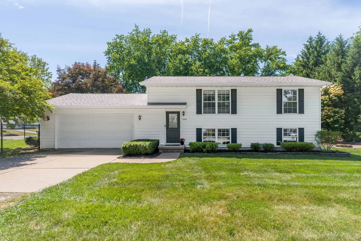 3004 N Gaines ST, Davenport, IA 52804