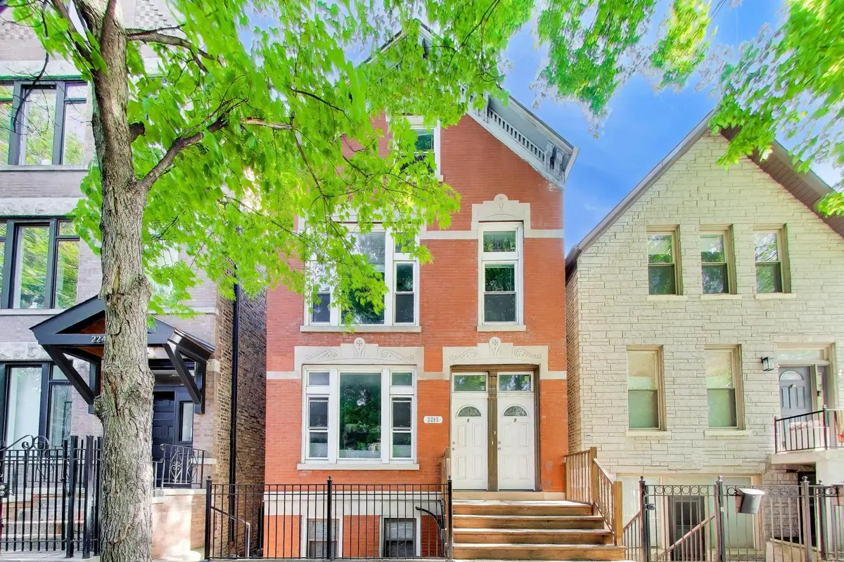 2245 W Shakespeare AVE, Chicago, IL 60647