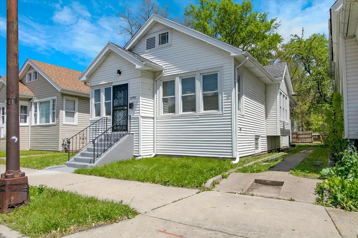 11741 S Wentworth AVE, Chicago, IL 60628