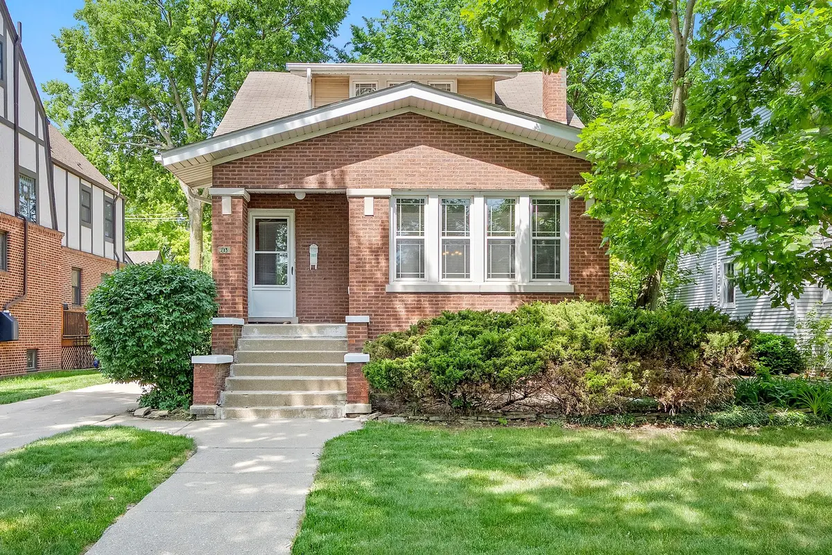 Address not disclosed, River Forest, IL 60305