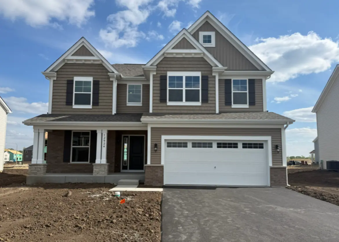 12924 S Kerry LN, Plainfield, IL 60585