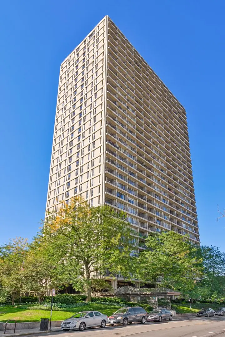 1960 N Lincoln Park West #1601, Chicago, IL 60614