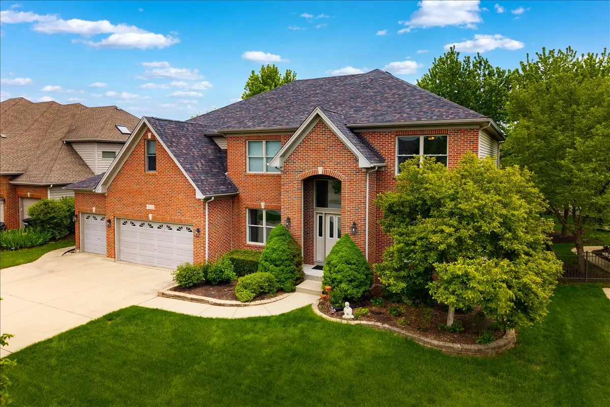 3332 FARMGATE DR, Naperville, IL 60564