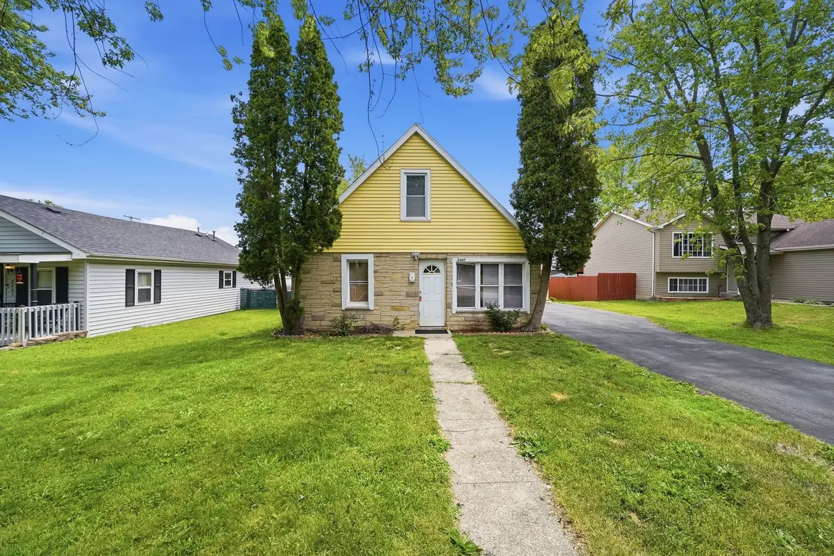 2407 Hermon AVE, Zion, IL 60099