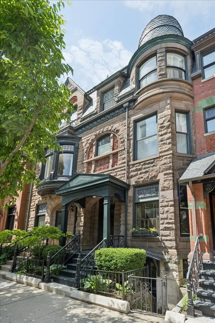 168 W Eugenie ST, Chicago, IL 60614
