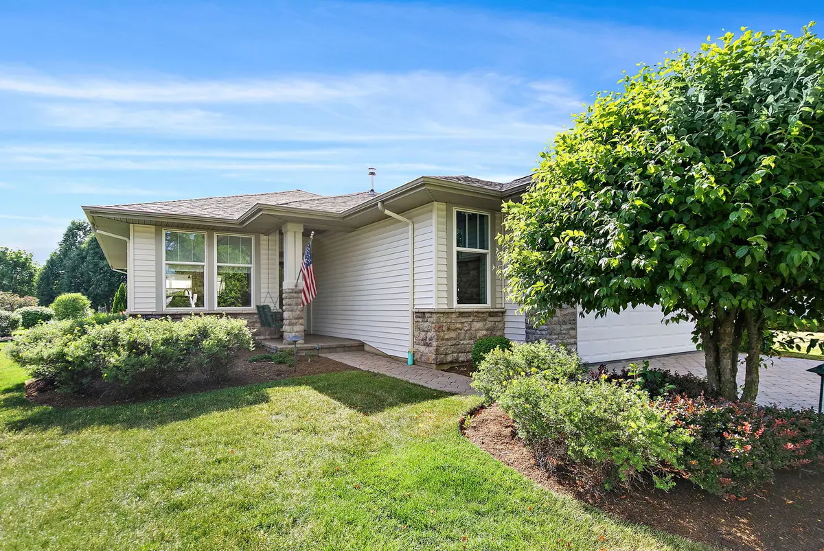 12251 Tuliptree LN, Huntley, IL 60142