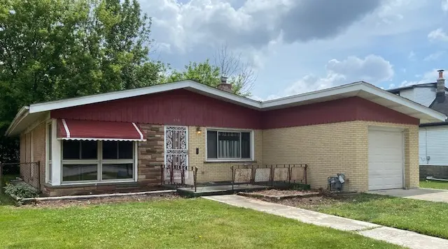 8741 S Washtenaw AVE, Evergreen Park, IL 60805