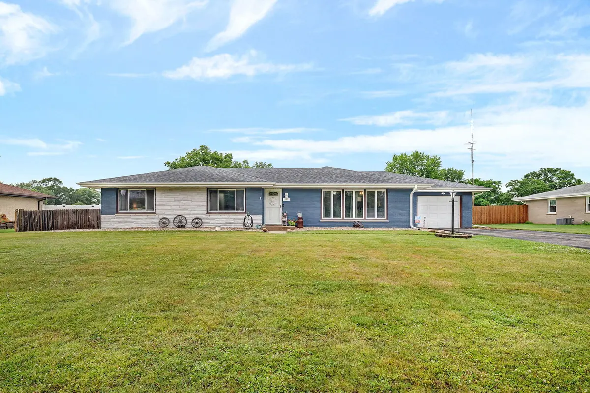 180 W Southmor RD, Morris, IL 60450