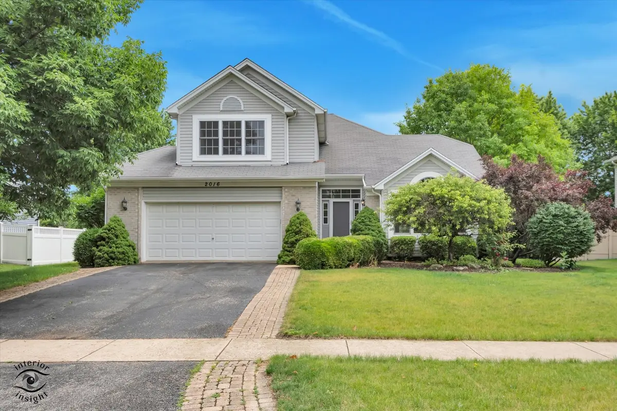 2016 Saint Andrews DR, Plainfield, IL 60586