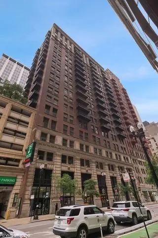 212 W Washington ST #1706, Chicago, IL 60606