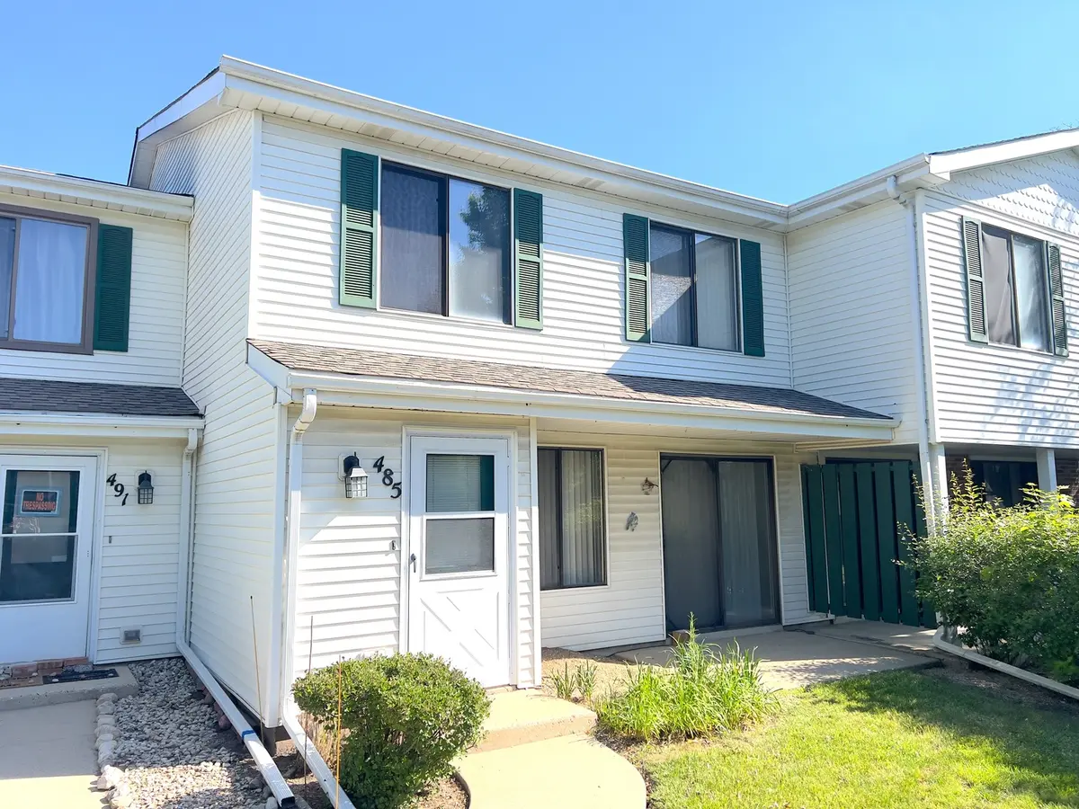 485 Harrison CT, Vernon Hills, IL 60061