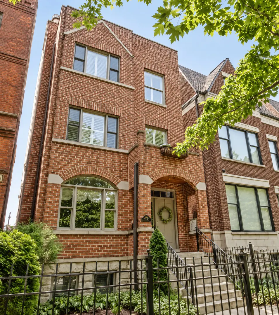 1517 W Adams ST #3, Chicago, IL 60607