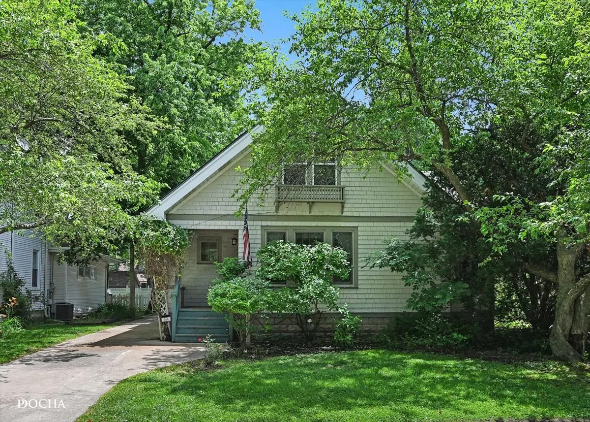 144 S Commonwealth AVE, Aurora, IL 60506