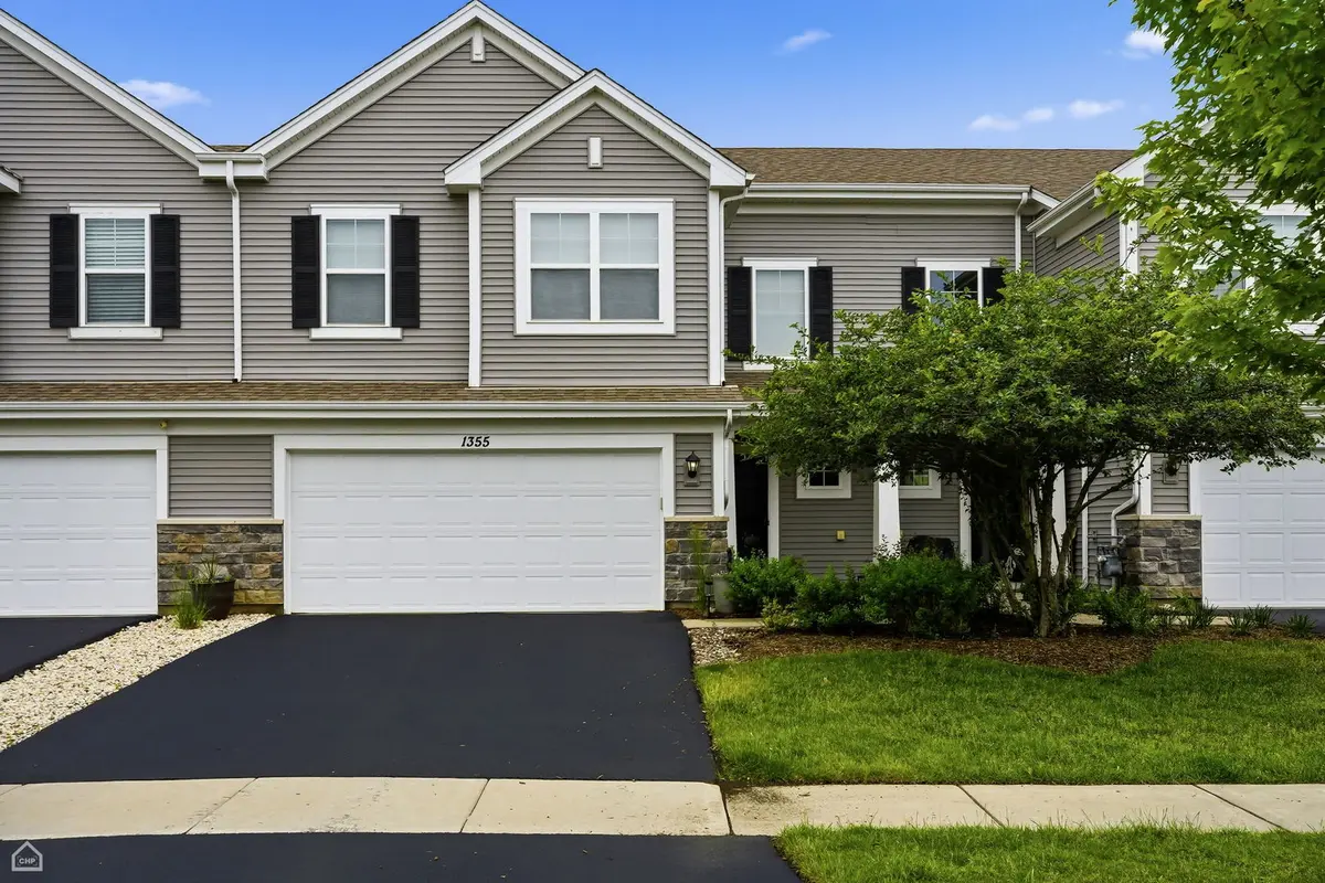 1355 Lighthouse LN, Pingree Grove, IL 60140