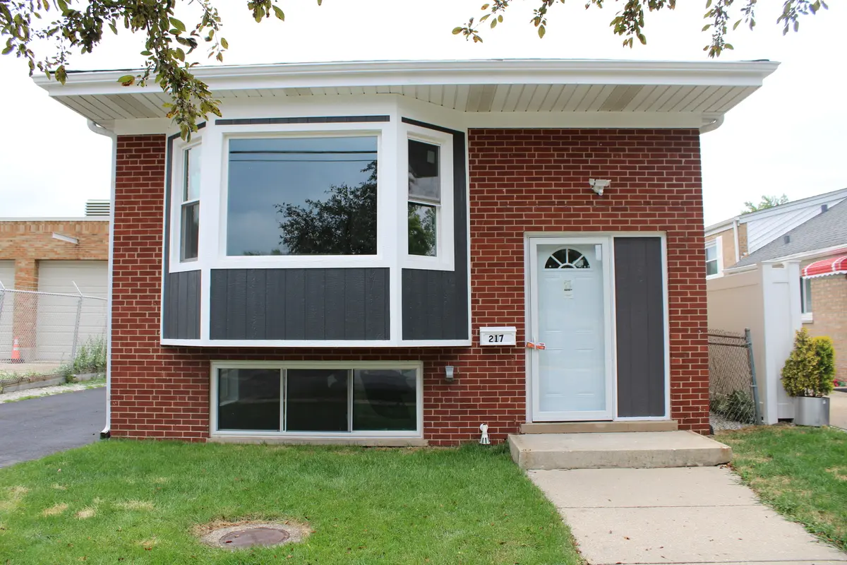 217 Eastern AVE, Bellwood, IL 60104