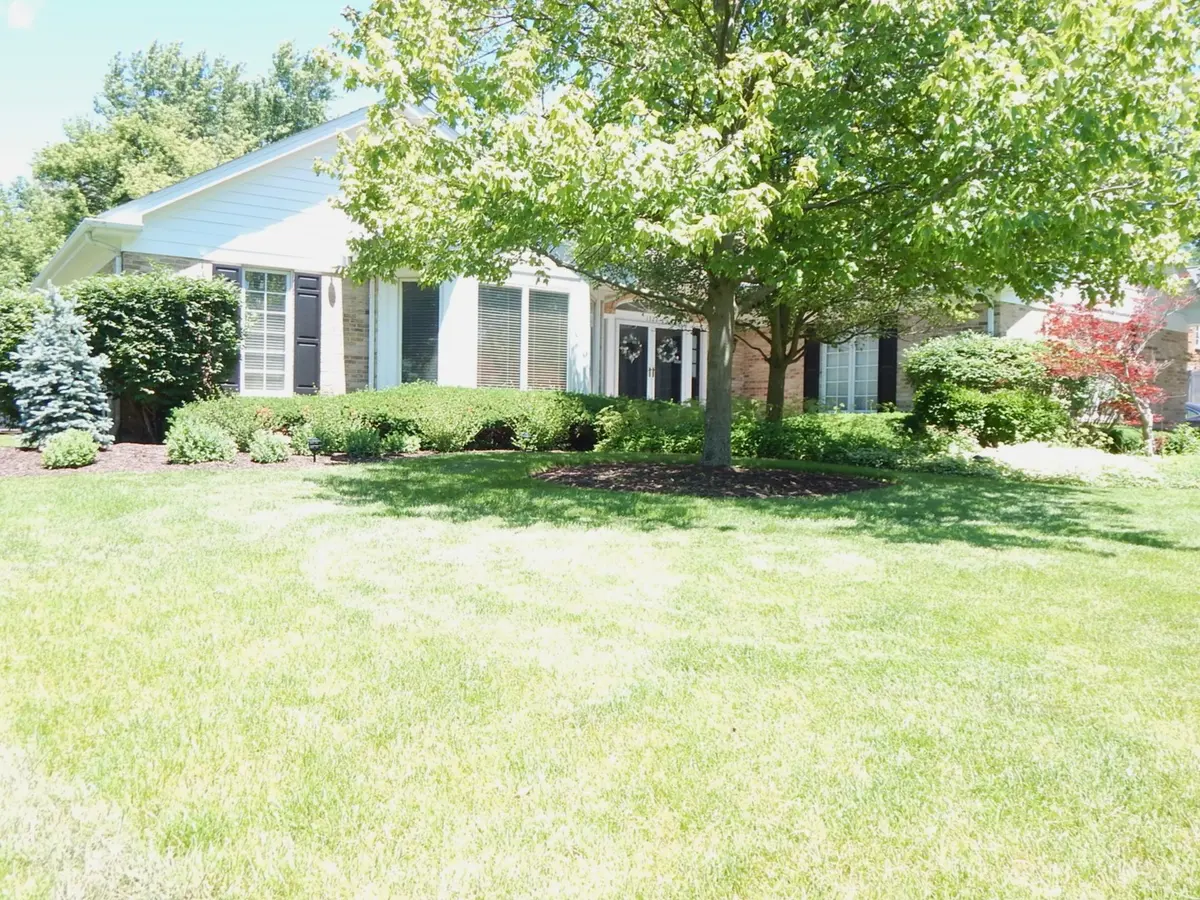 1322 W Steeplechase LN, Palatine, IL 60067