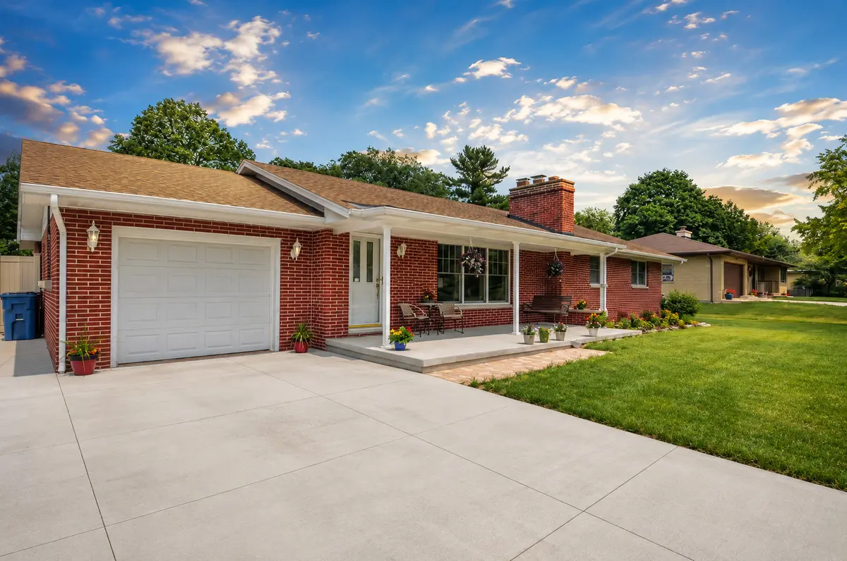 1704 Highland PL, Streator, IL 61364