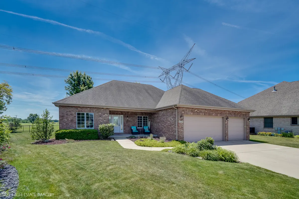 27219 Deer Hollow LN, Channahon, IL 60410