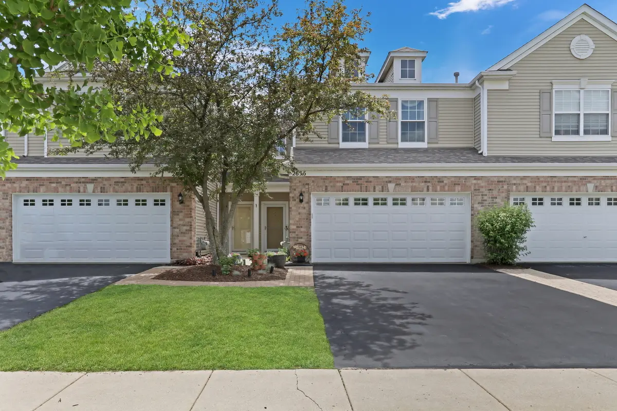 2636 Evergreen CIR, Mchenry, IL 60050