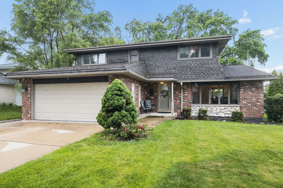 15038 S 88th AVE, Orland Park, IL 60462