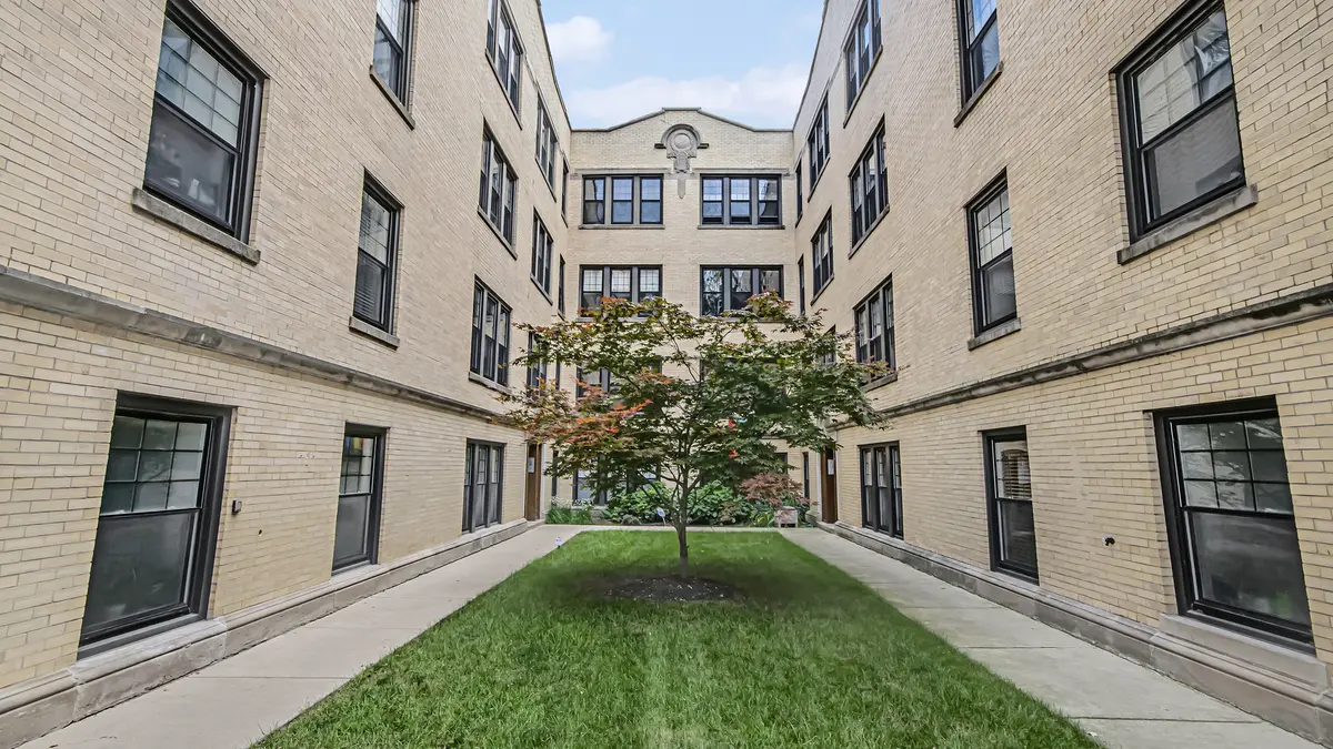 5623 N Wayne AVE #B3, Chicago, IL 60660