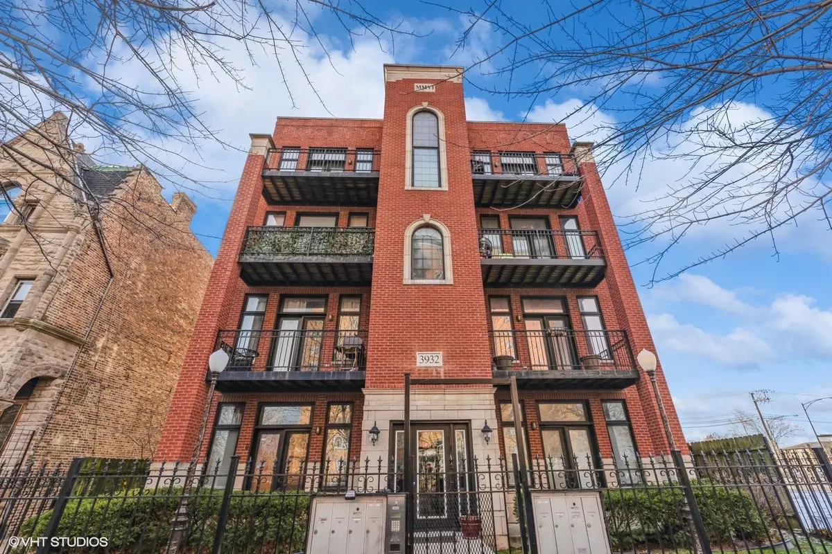 3932 S Lake Park AVE #2N, Chicago, IL 60653