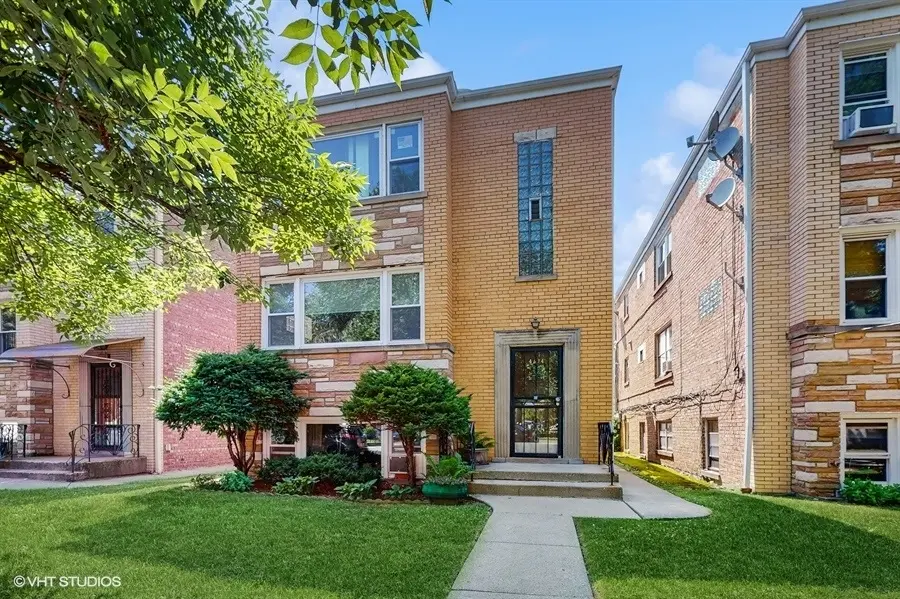 4614 N Central AVE, Chicago, IL 60630