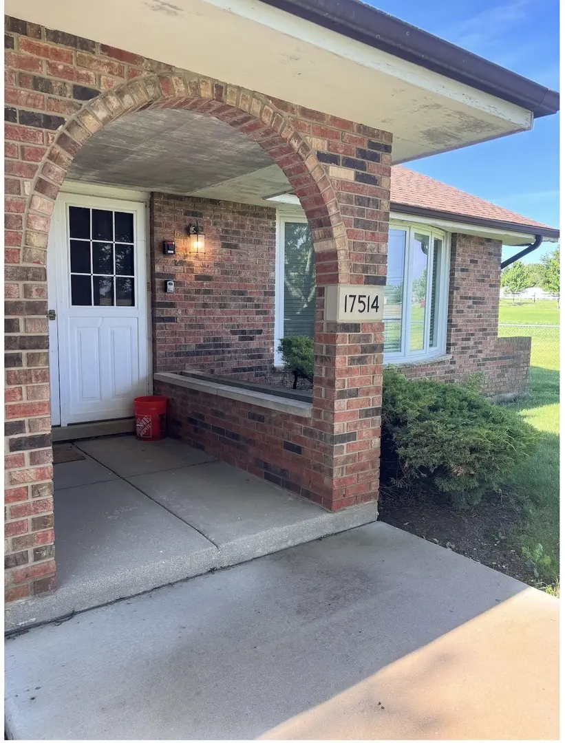 17514 S Robert Emmett DR, Homer Glen, IL 60491