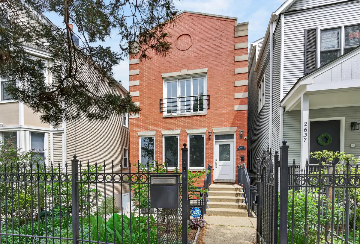 2641 N Marshfield AVE, Chicago, IL 60614