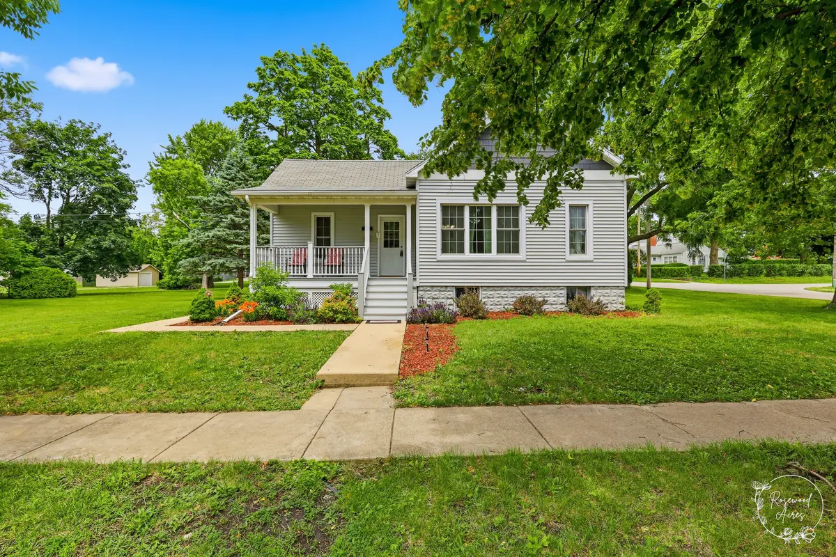 423 E Front ST, Gilman, IL 60938