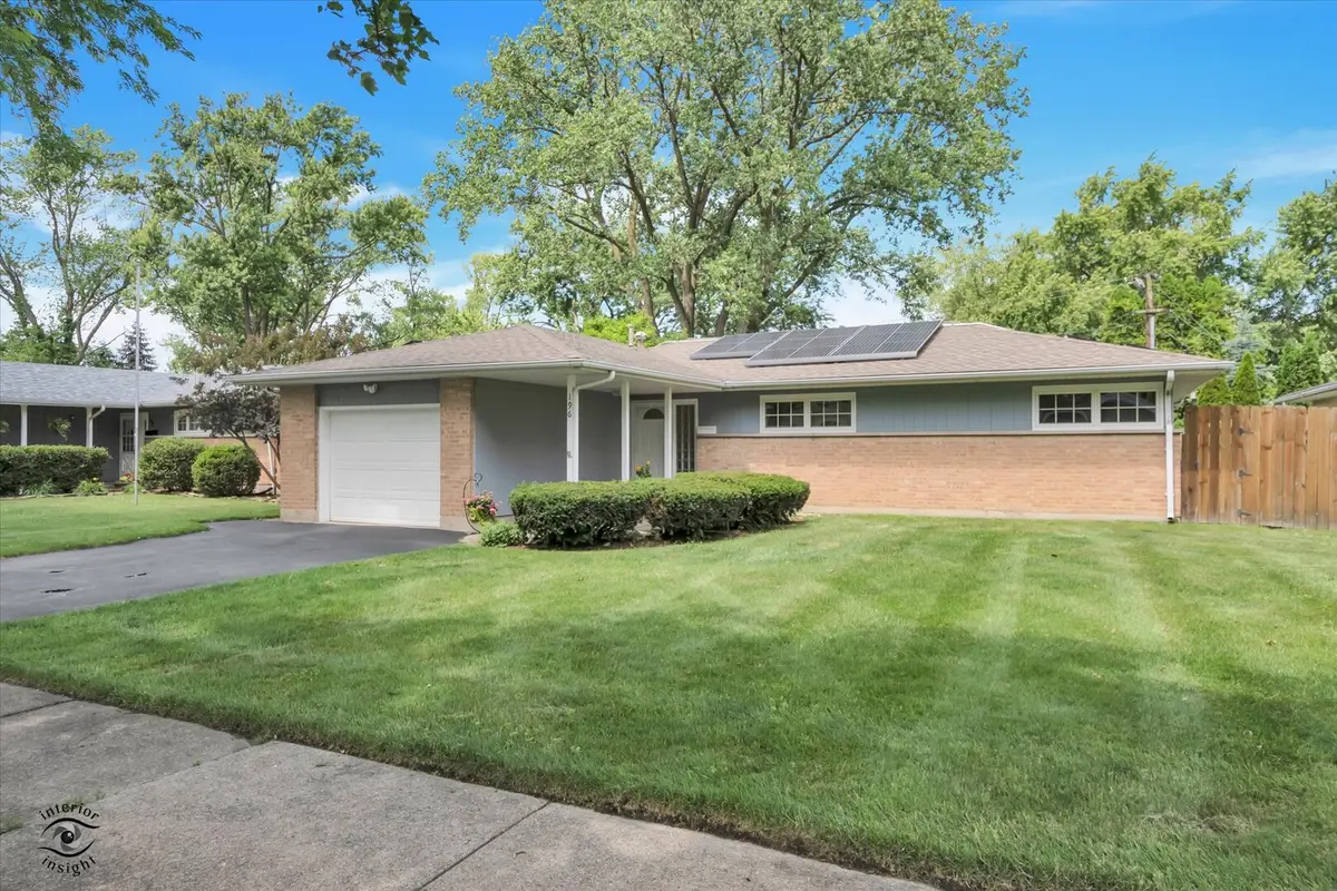 196 Westwood DR, Park Forest, IL 60466