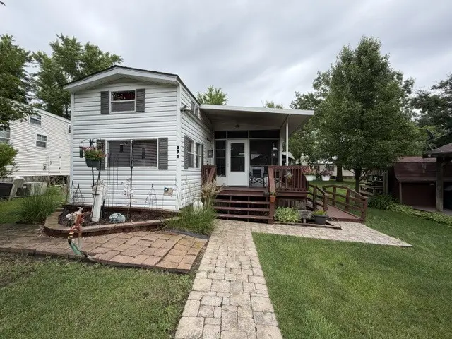 2795 E 28th Lot 371 RD, Seneca, IL 61360
