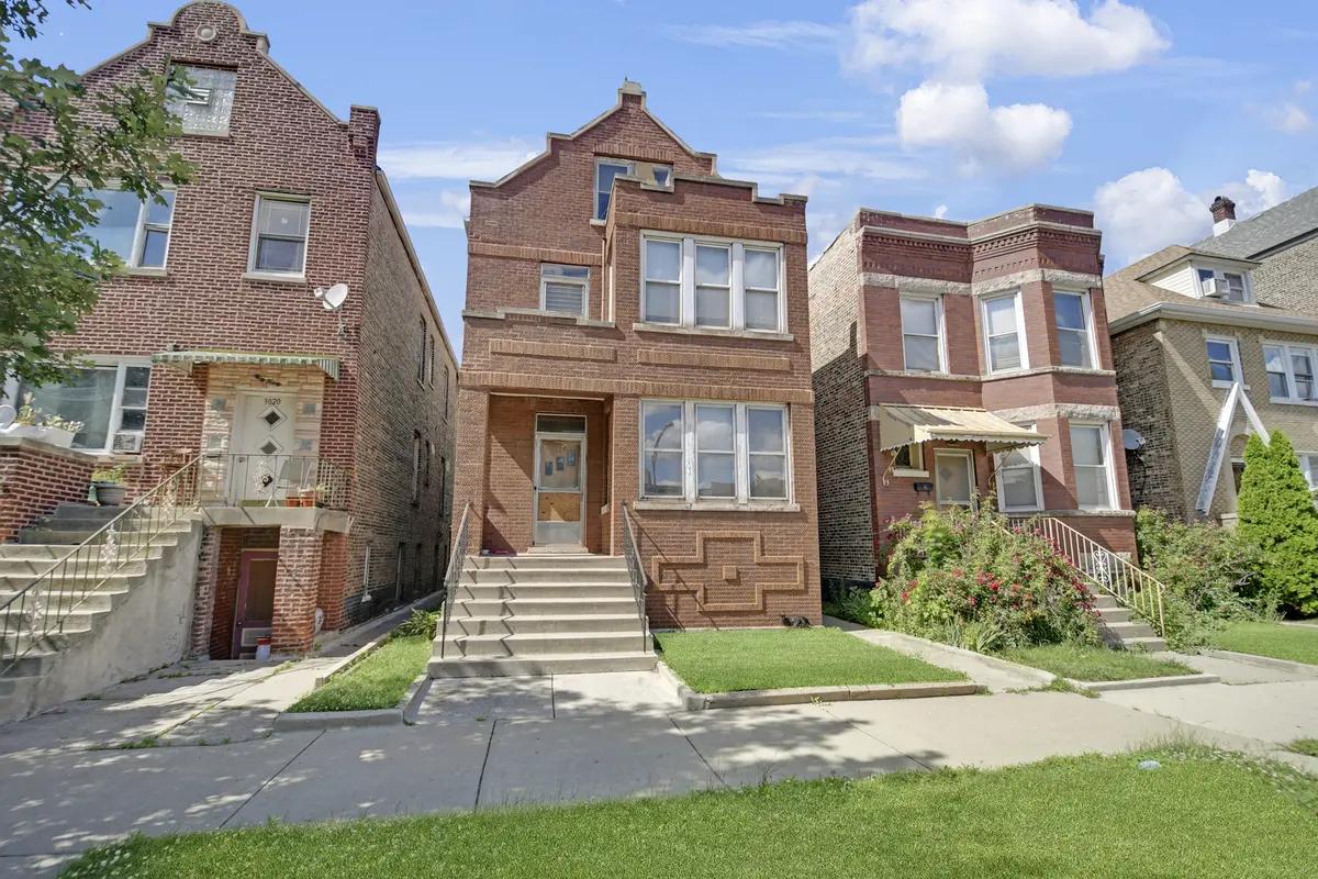 3018 W 42nd ST, Chicago, IL 60632