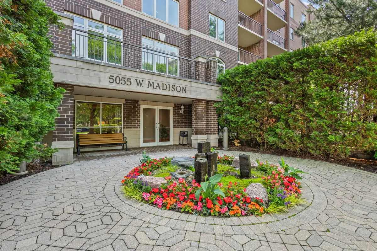 5055 Madison ST #403, Skokie, IL 60077