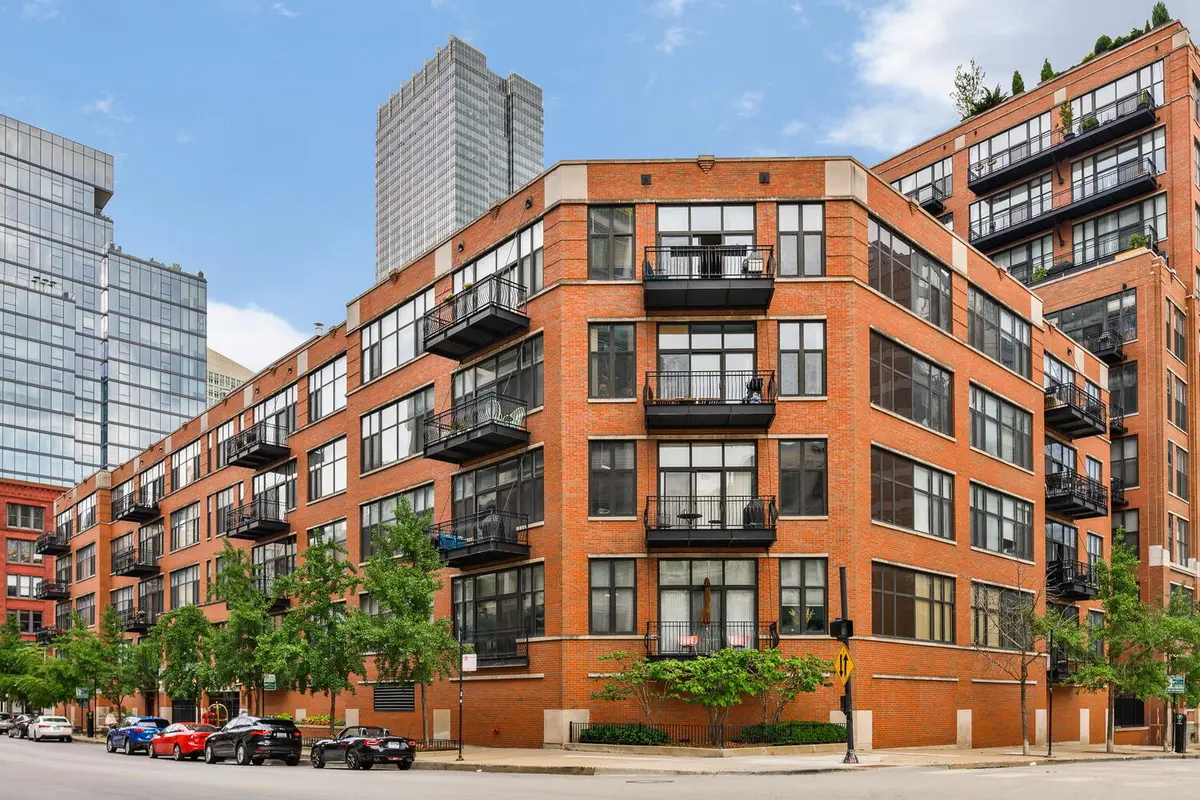 333 W Hubbard ST #713, Chicago, IL 60654