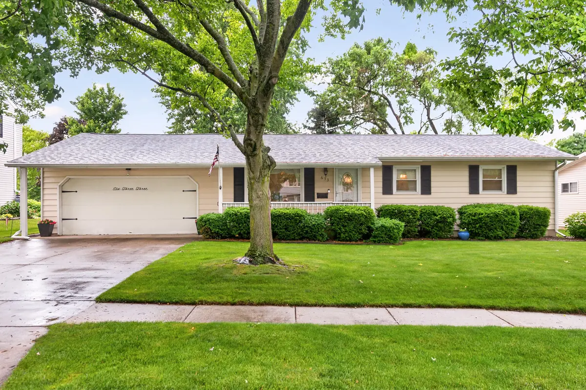 633 Emmert DR, Sycamore, IL 60178
