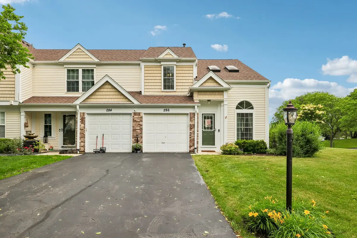286 CHRISMAN DR, Streamwood, IL 60107