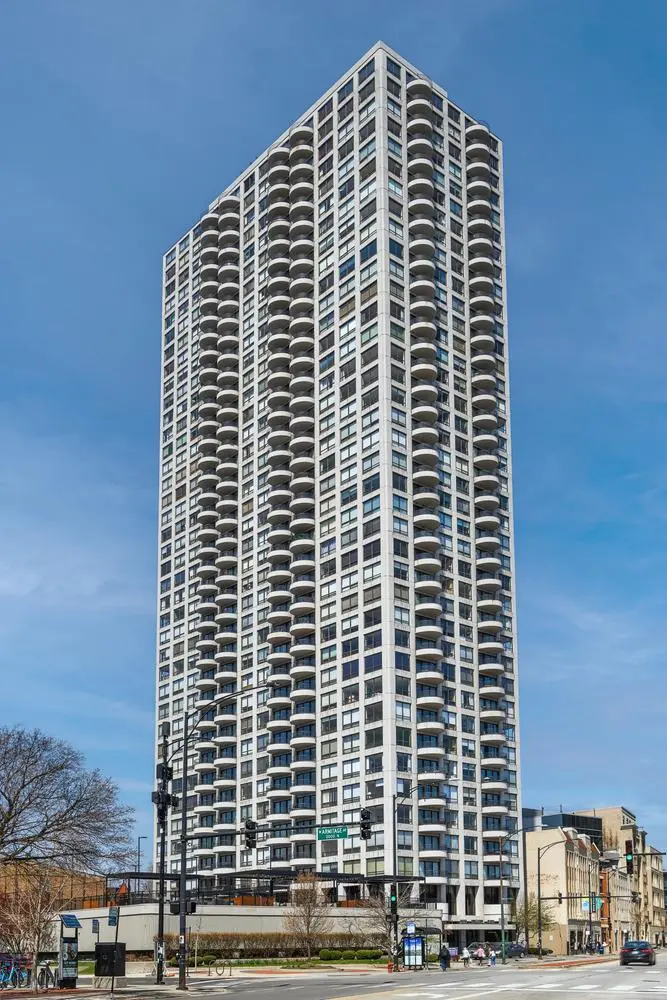 2020 N Lincoln Park West #38ML, Chicago, IL 60614