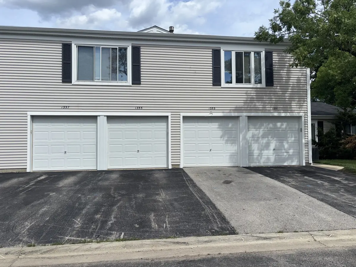 1353 Cove DR #207B, Prospect Heights, IL 60070