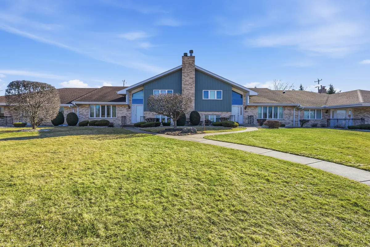 10641 Rachel LN #3, Orland Park, IL 60467