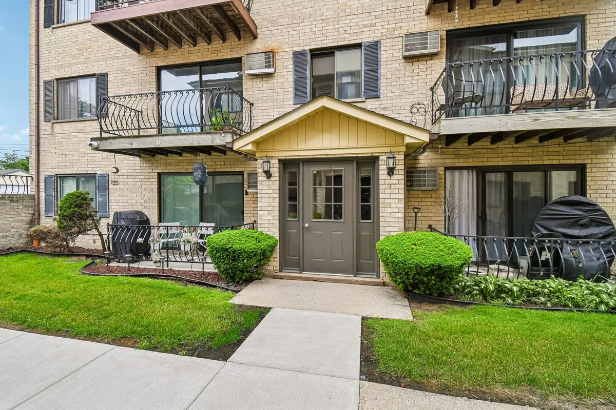 2139 N Harlem AVE #221, Chicago, IL 60707