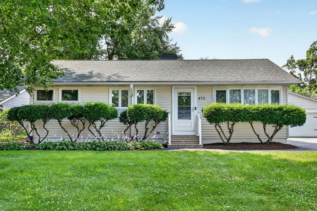 472 Douglas RD, Batavia, IL 60510