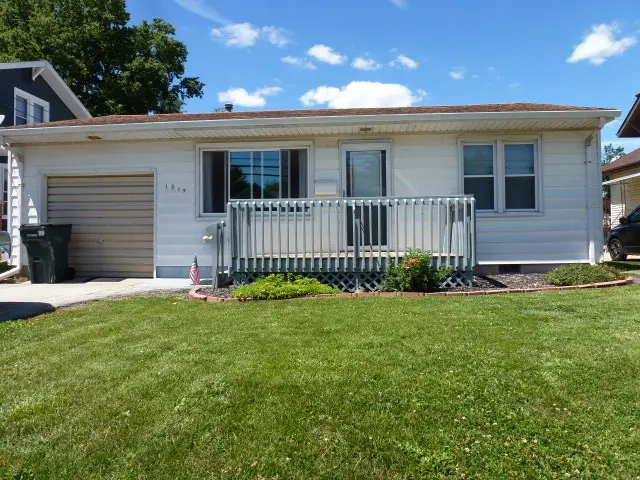 1015 E. Main ST, Clinton, IL 61727