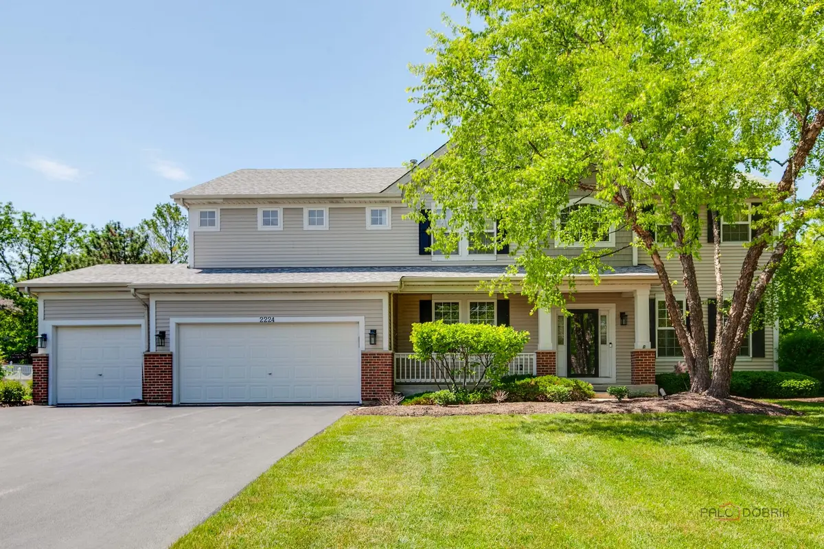 2224 Cathedral CT, Gurnee, IL 60031