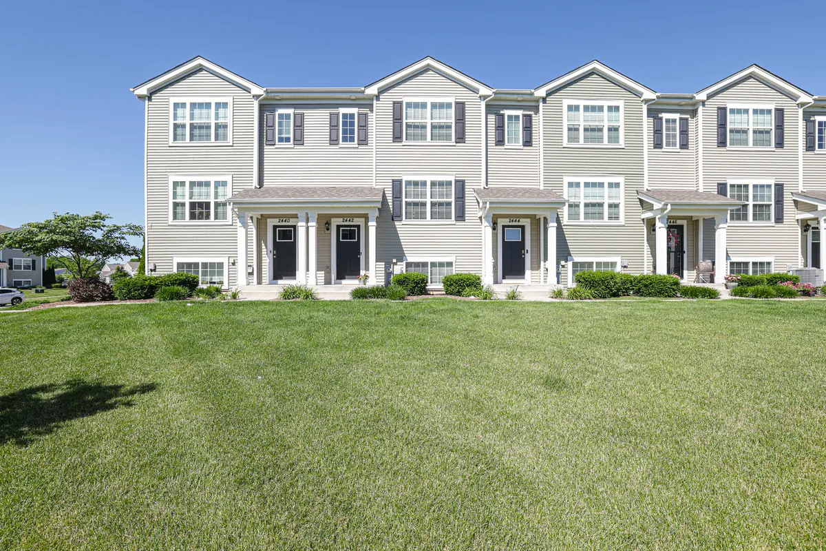 2442 Alison AVE, Pingree Grove, IL 60140