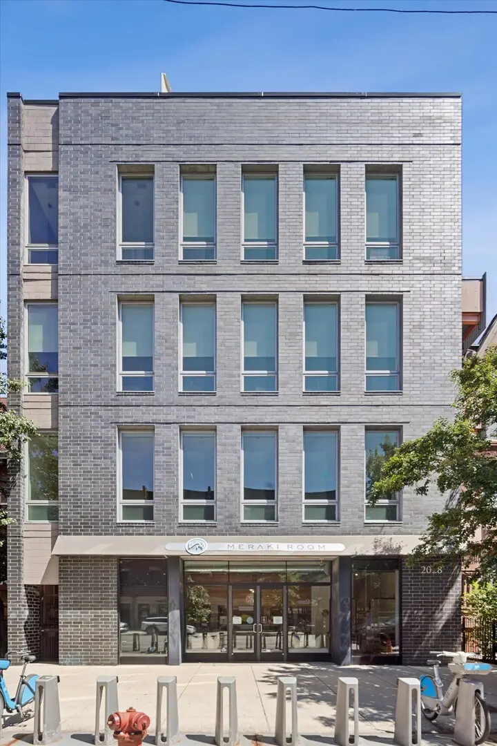 2028 W Division ST #201, Chicago, IL 60622
