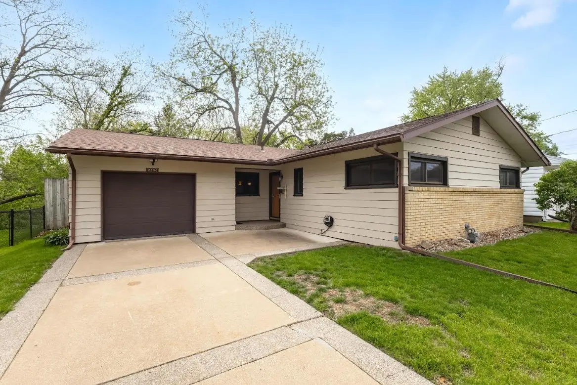 2636 6th ST, East Moline, IL 61244