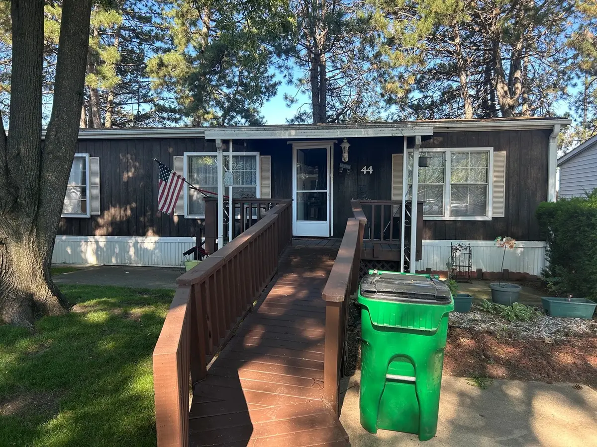 44 Birch, La Grange, IL 60525
